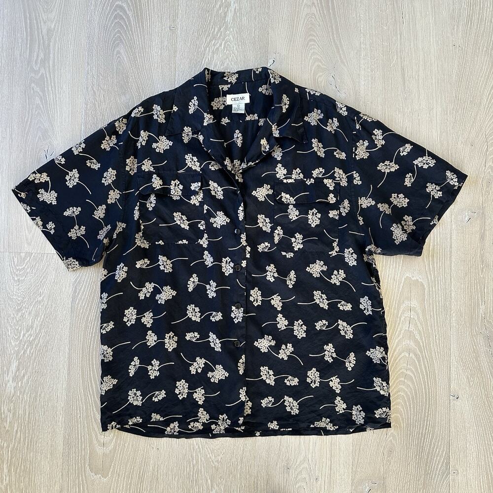 Cezar Silk Button Shirt Floral Short Sleeve Front Pockets Vintage